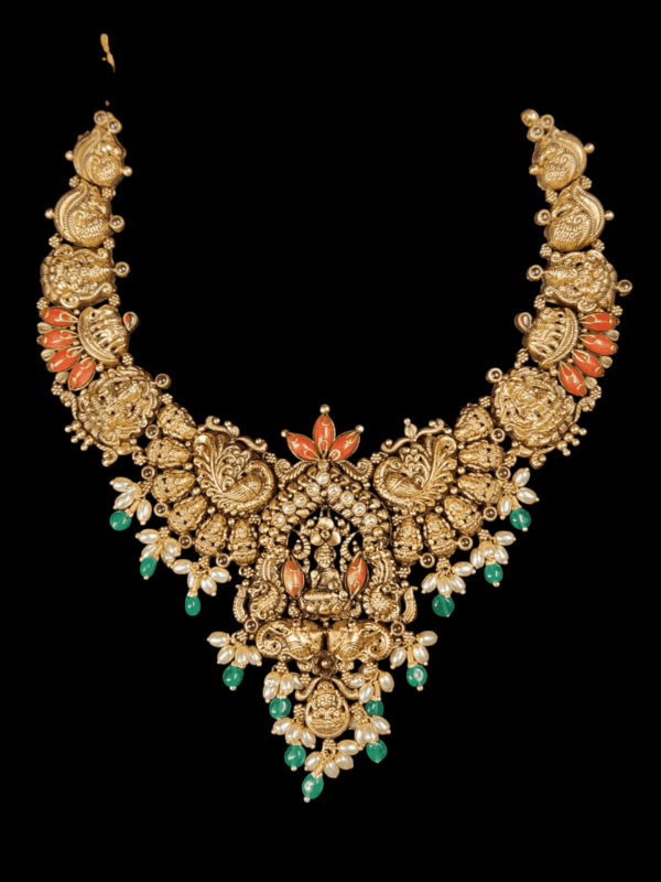 Women 45 grams gold necklace designs