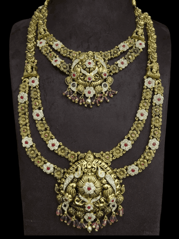 Jewellery design with price and weight