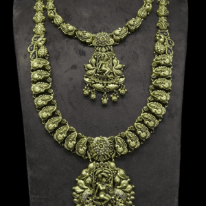 Black antique gold jewellery